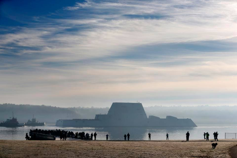 Illustration for article titled USS Zumwalt Heads to Sea